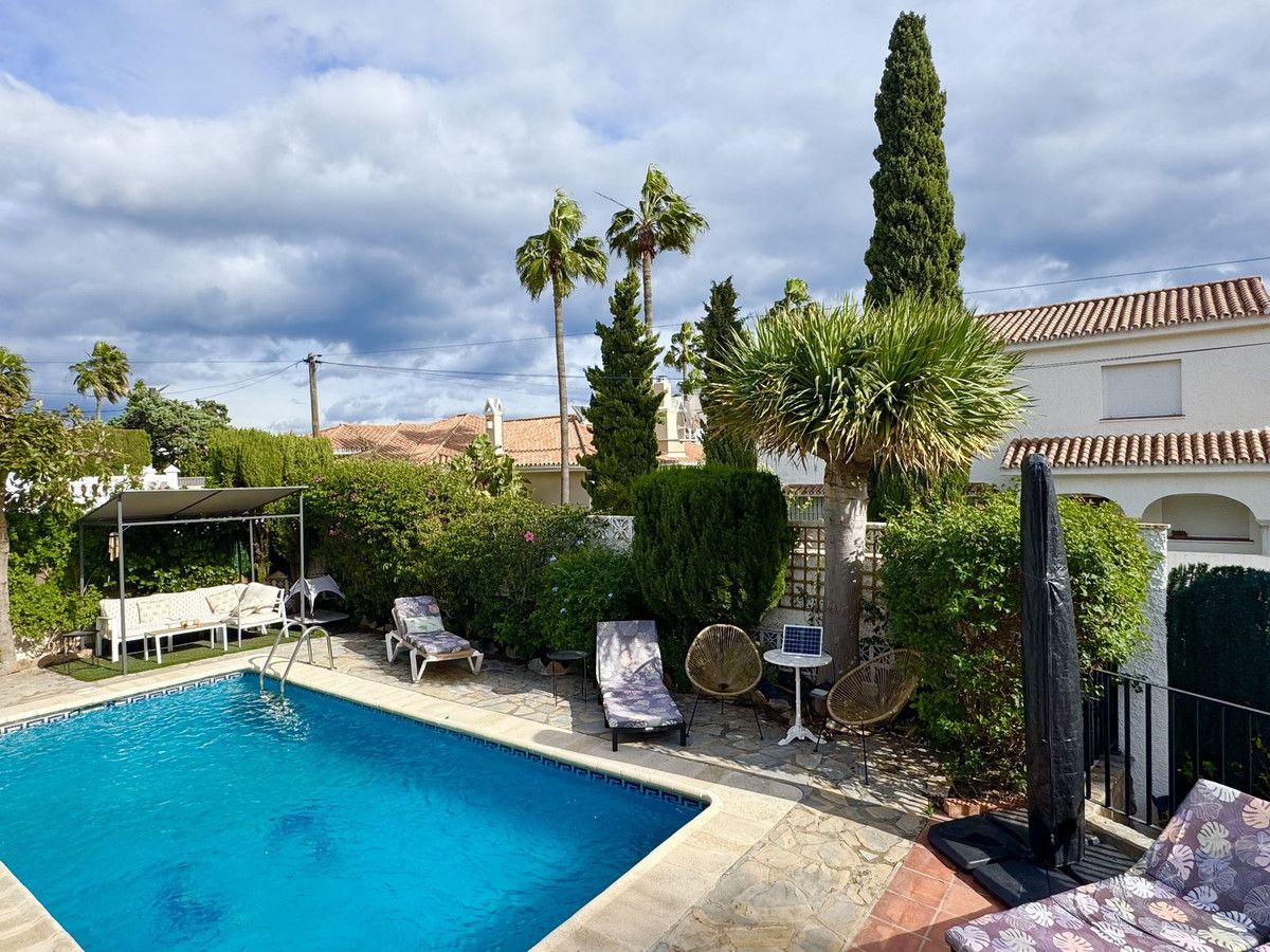 Fristående villa i La Duquesa, La Duquesa, 1/12