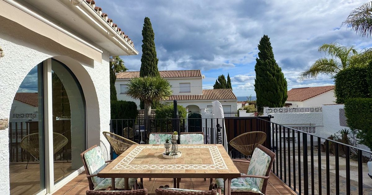 Fristående villa i La Duquesa, La Duquesa, 4/12