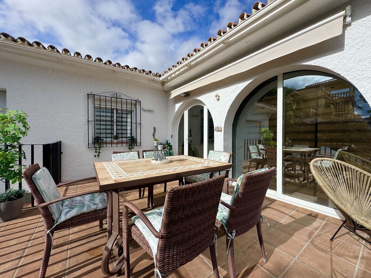 Fristående villa i La Duquesa, La Duquesa, 5/12