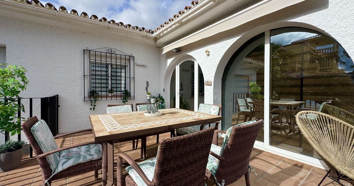 Fristående villa i La Duquesa, La Duquesa, 5/12