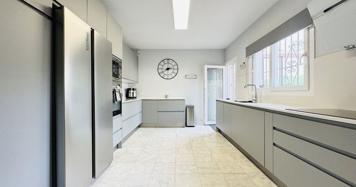 Fristående villa i La Duquesa, La Duquesa, 7/12