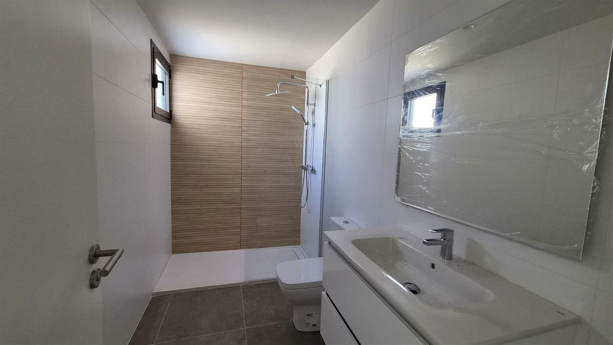 Apartment in mittlerer Etage in Estepona, Estepona, 12/12