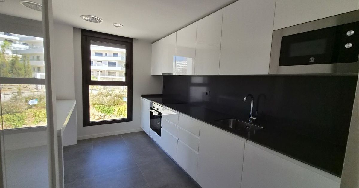 Apartment in mittlerer Etage in Estepona, Estepona, 5/12