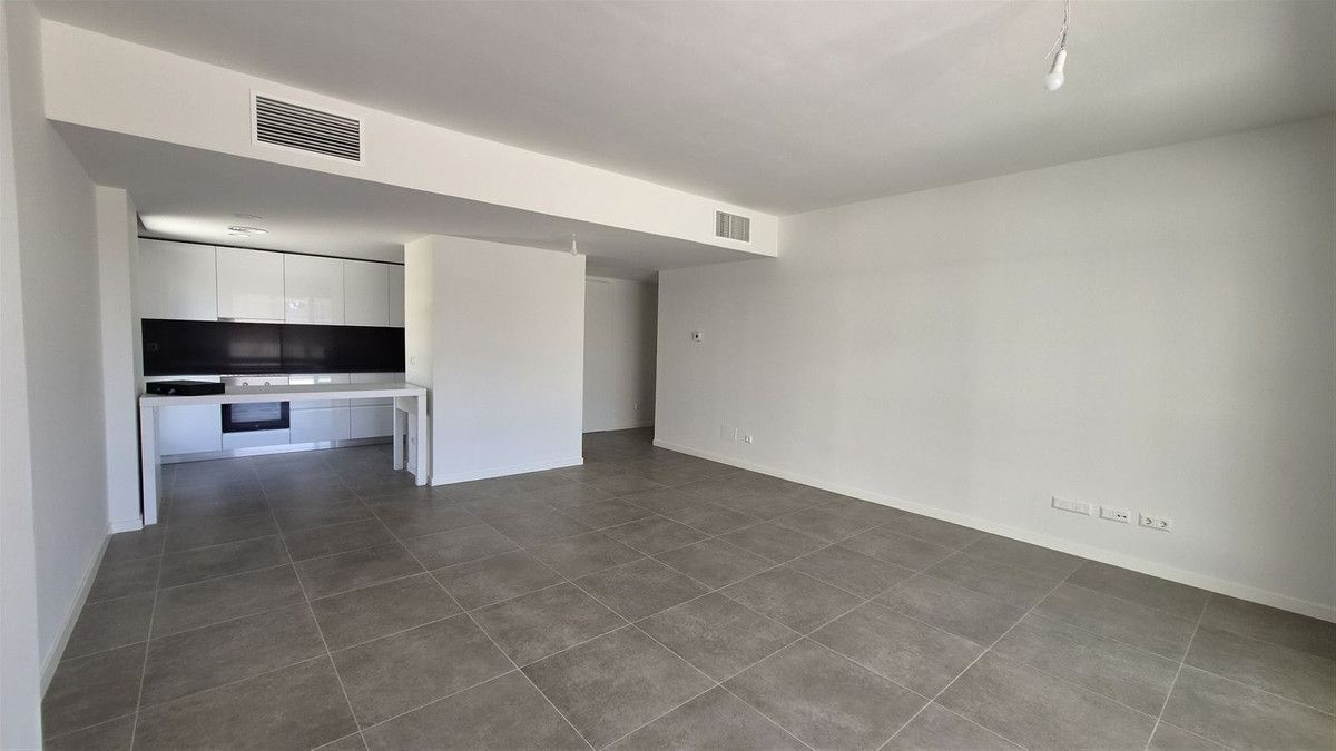Apartment in mittlerer Etage in Estepona, Estepona, 10/12