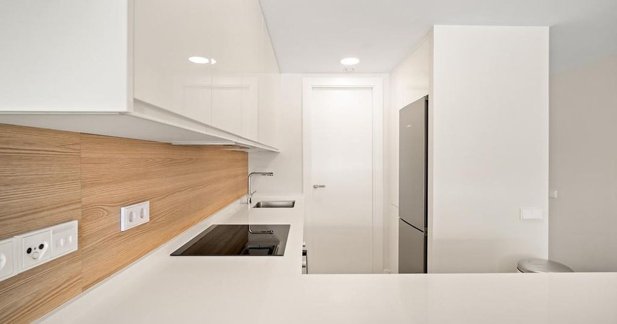 Appartement op de middelste verdieping in Selwo, Selwo, 11/12