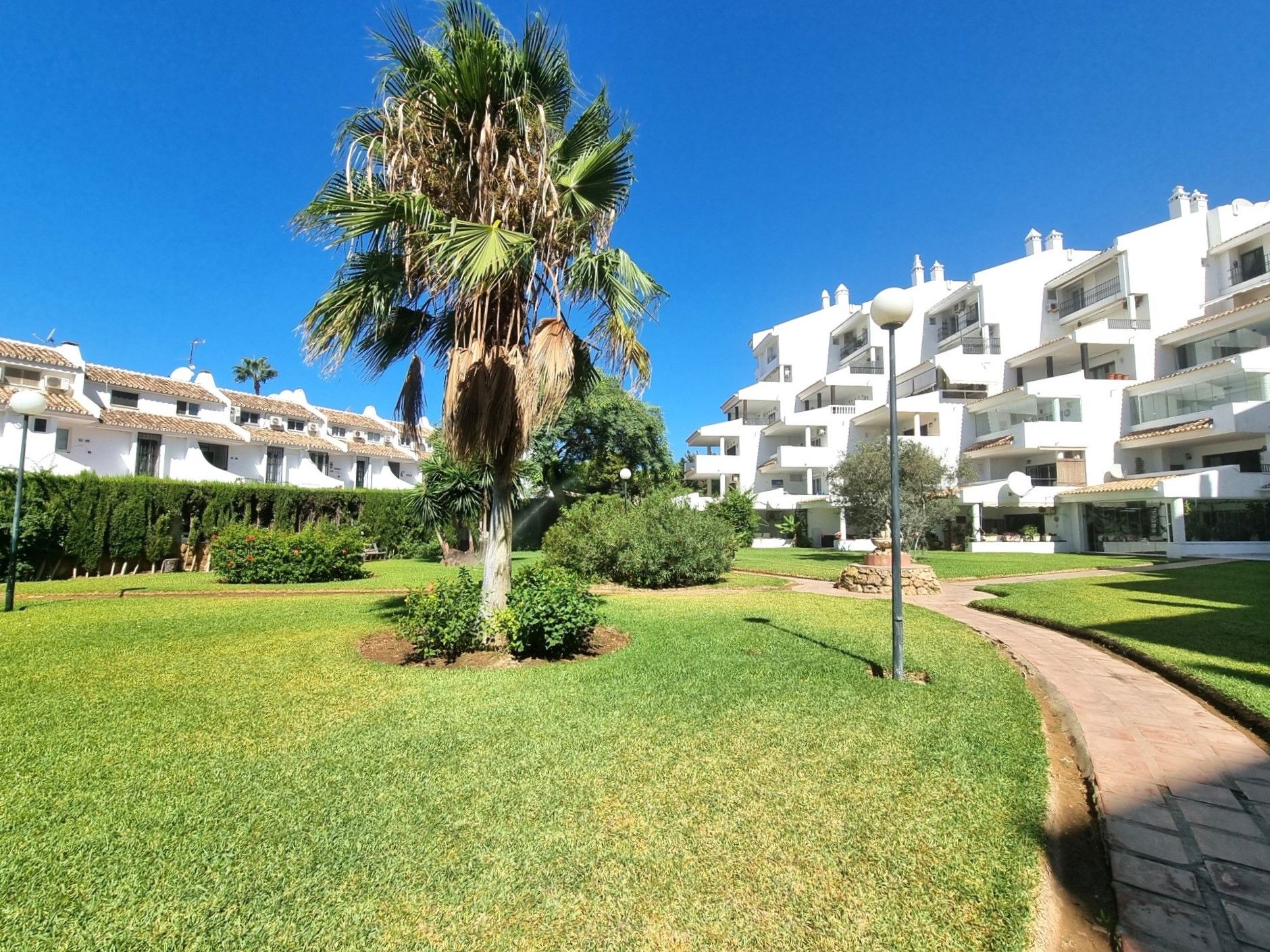 Apartment in Mijas Costa, Calahonda, Mijas Costa, 1/12