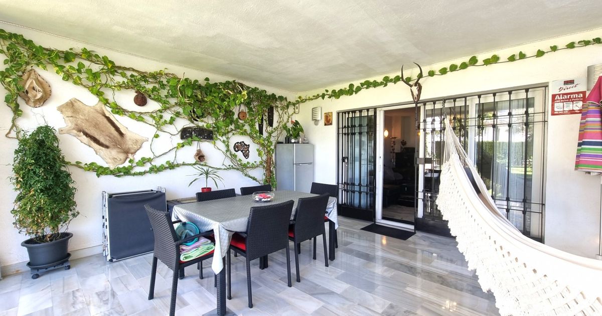 Apartment in Mijas Costa, Calahonda, Mijas Costa, 4/12