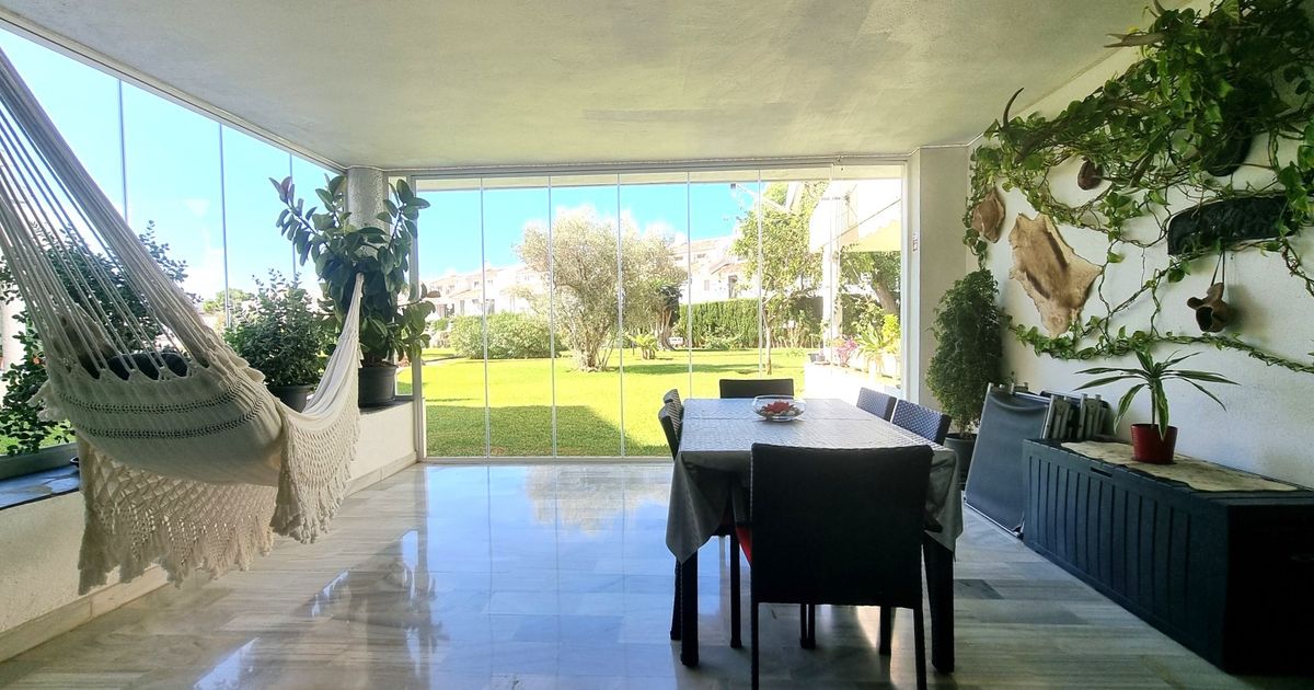Apartment in Mijas Costa, Calahonda, Mijas Costa, 6/12