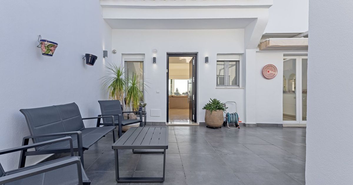 Geschakelde woning in Nueva Andalucía, Nueva Andalucía, 4/12