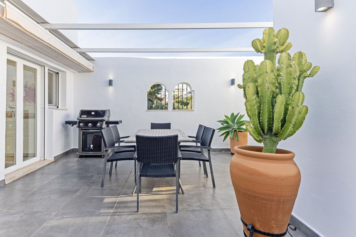 Geschakelde woning in Nueva Andalucía, Nueva Andalucía, 7/12