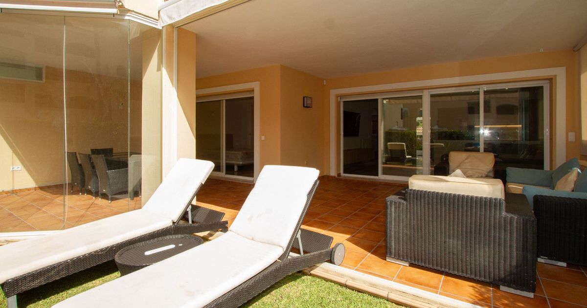 Gelijkvloers appartement in Elviria, Elviria, 2/12