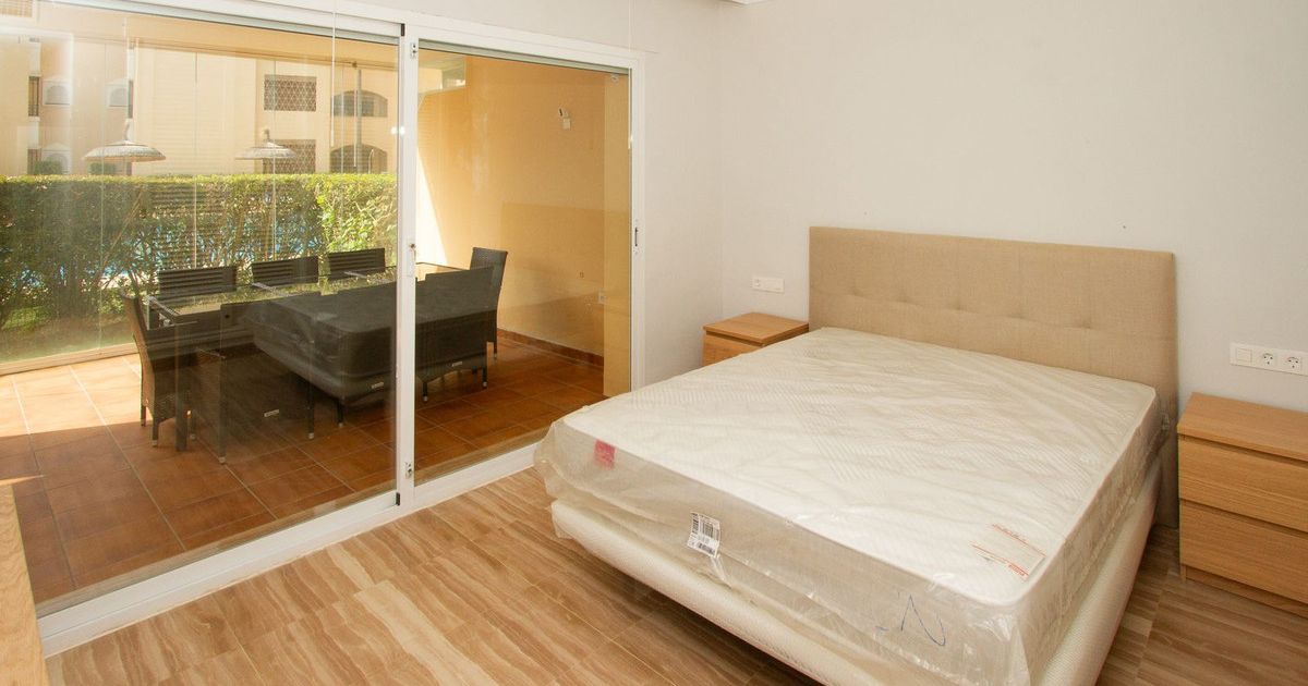 Gelijkvloers appartement in Elviria, Elviria, 8/12