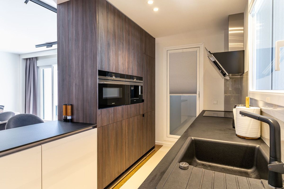 Middle Floor Apartment in Estepona, Estepona, 3/12