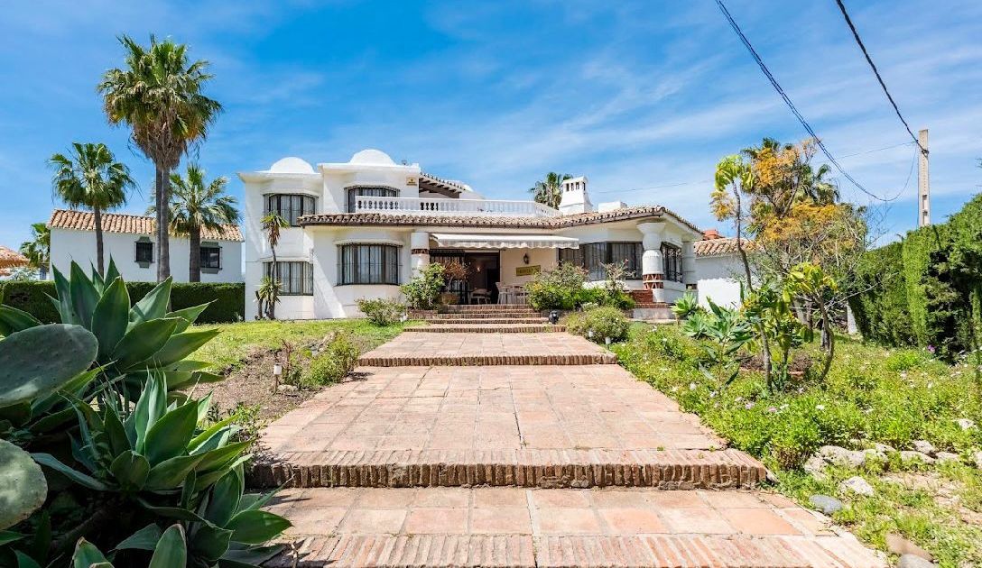 Villa in Estepona, New Golden Mile, Estepona, 2/12