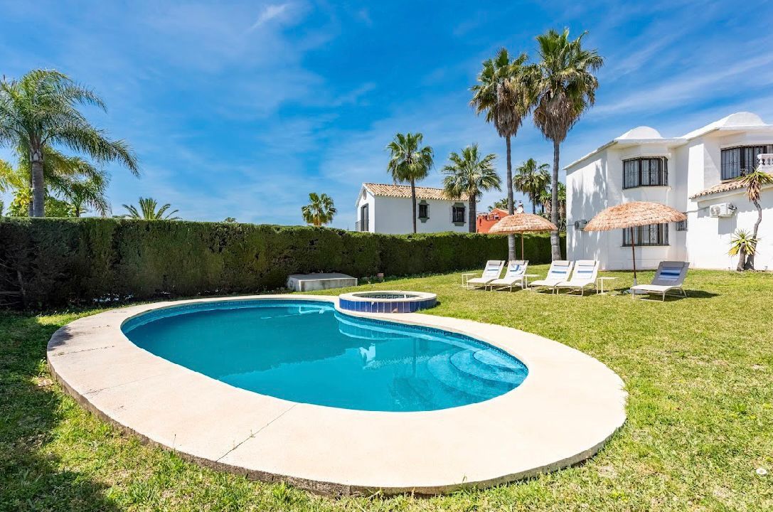 Villa in Estepona, New Golden Mile, Estepona, 5/12