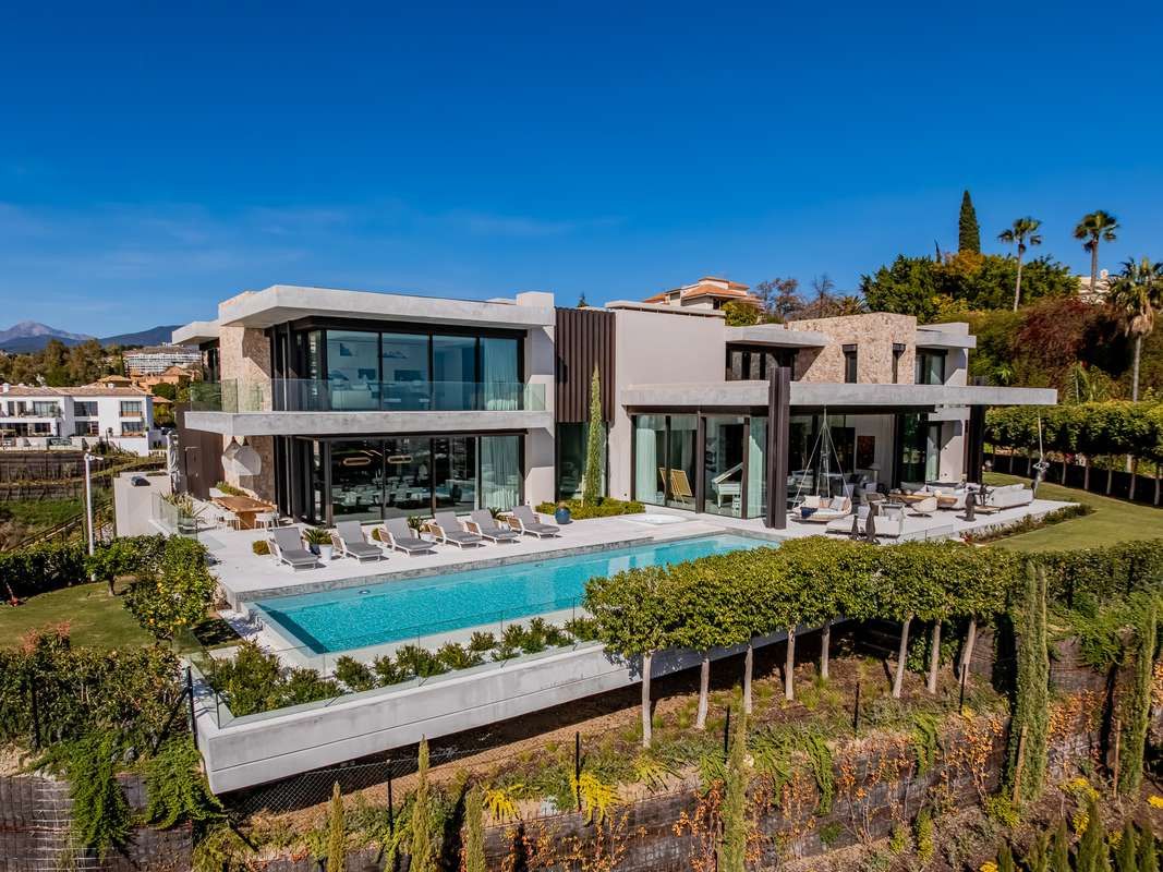 Villa in Benahavis, Benahavis, 1/12