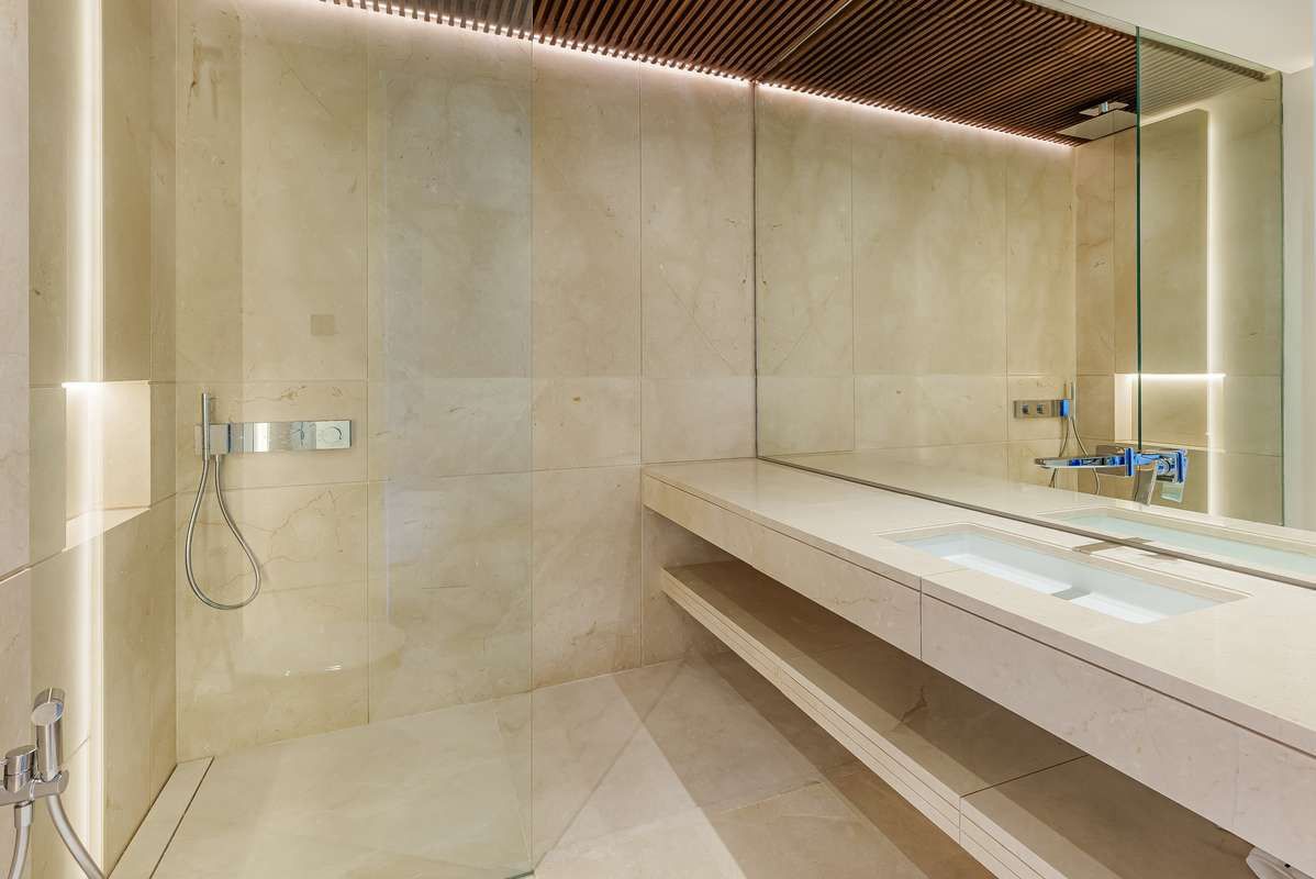 Villa in Benahavis, Benahavis, 4/12