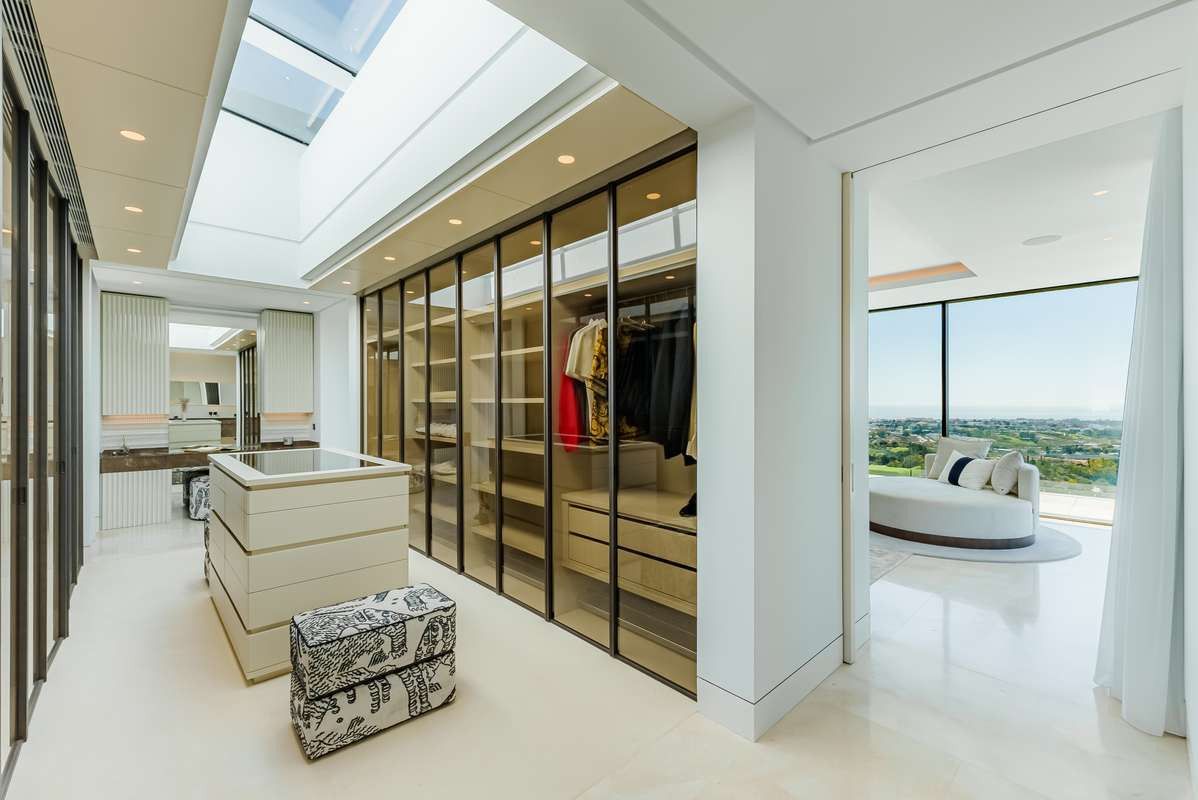 Villa in Benahavis, Benahavis, 9/12