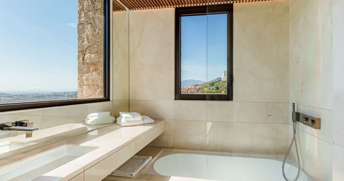 Villa in Benahavis, Benahavis, 10/12