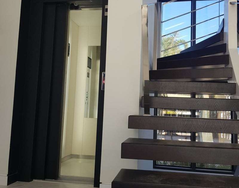 Villa in Marbella, Marbella, 5/12