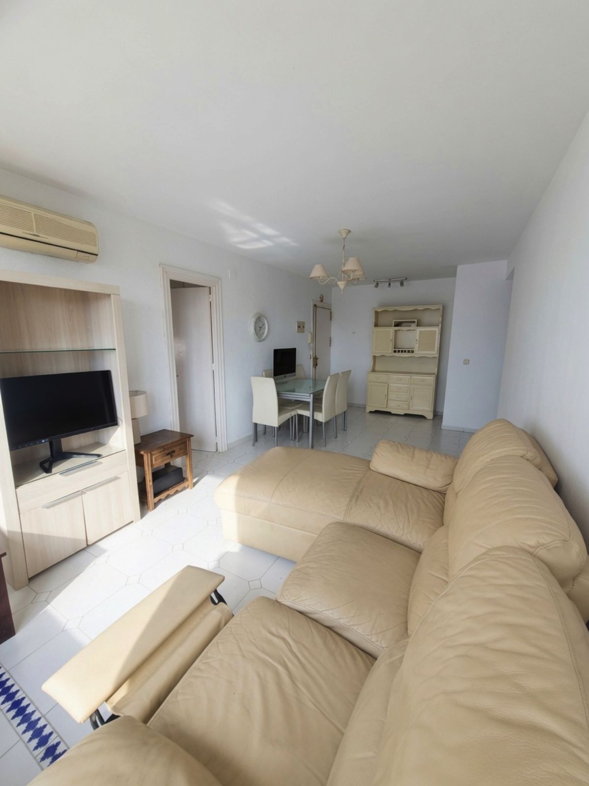 Middle Floor Apartment in New Golden Mile, New Golden Mile, 6/12
