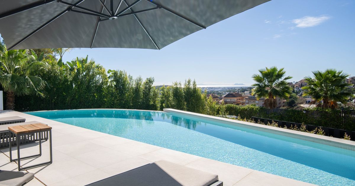 Villa in Nueva Andalucia, Nueva Andalucia, 2/12