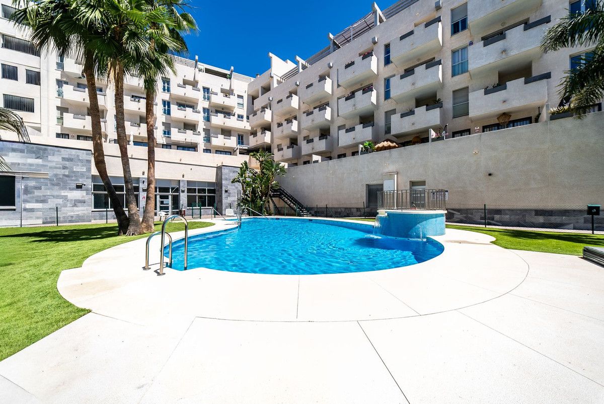 Apartament na środkowym piętrze w Riviera del Sol, Riviera del Sol, 1/12