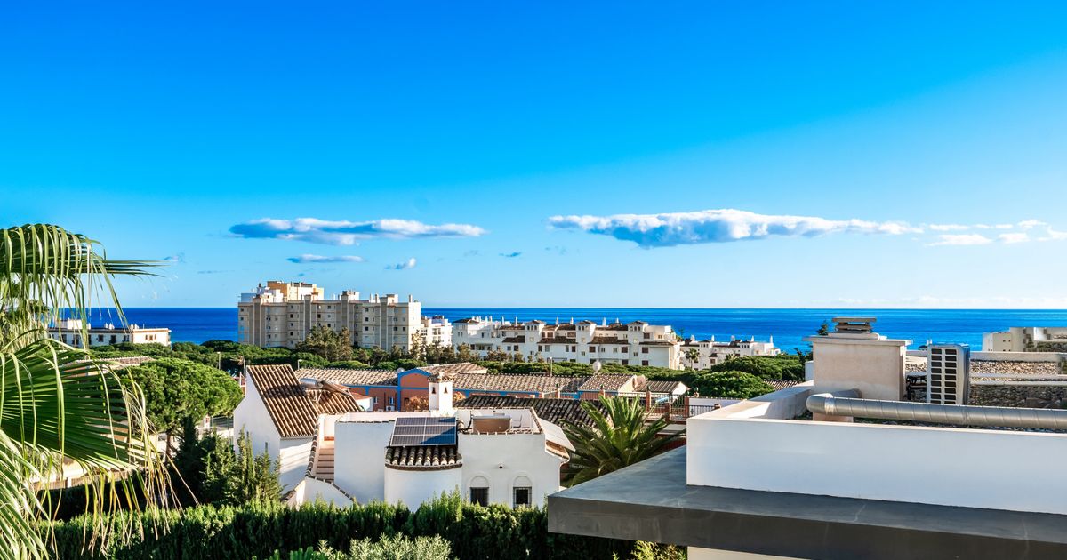 Villa in Mijas Costa, Calahonda, Mijas Costa, 6/12