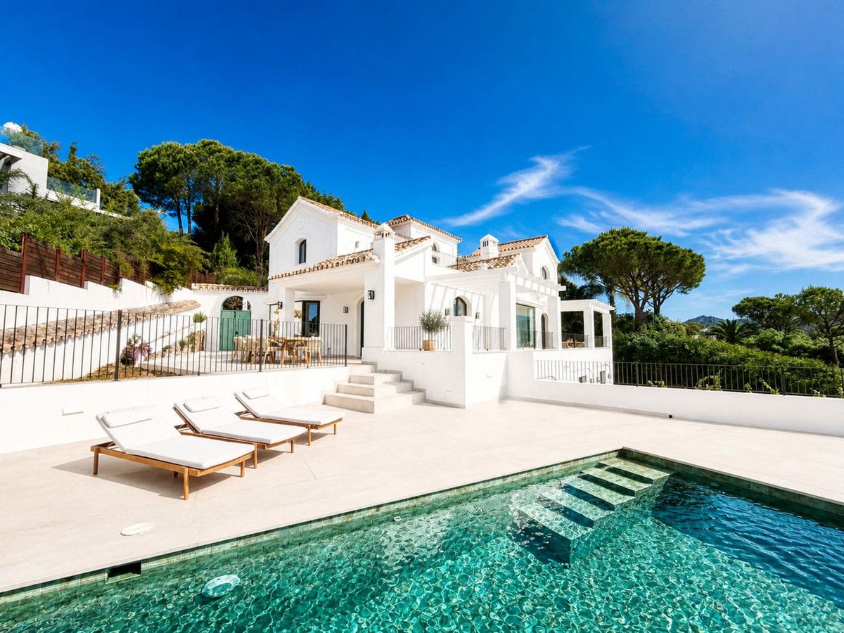 Detached Villa in El Madroñal, El Madroñal, 2/12