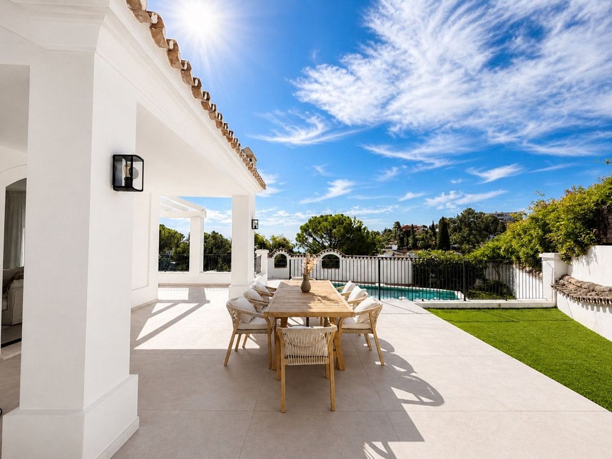 Detached Villa in El Madroñal, El Madroñal, 4/12