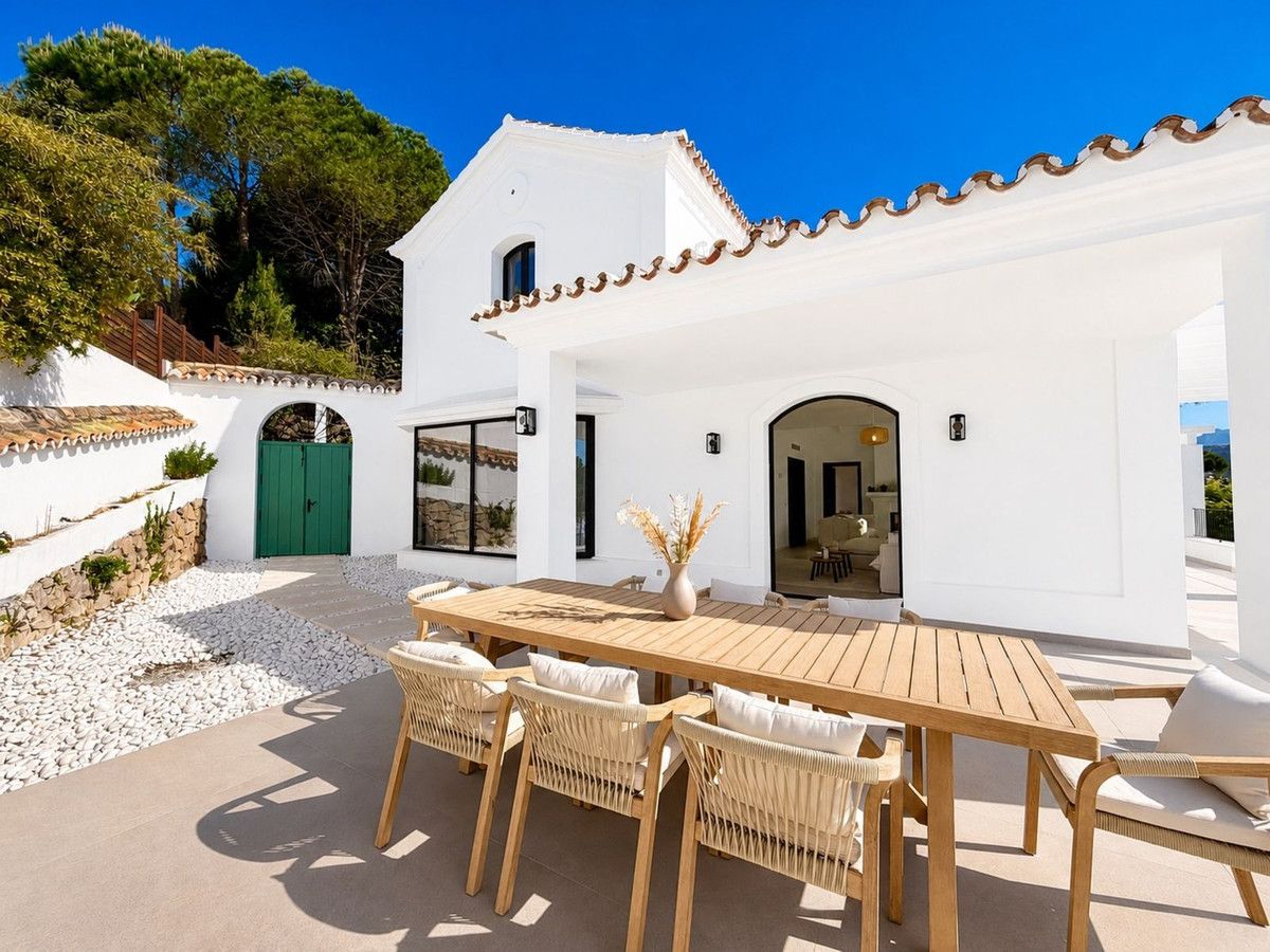 Detached Villa in El Madroñal, El Madroñal, 10/12