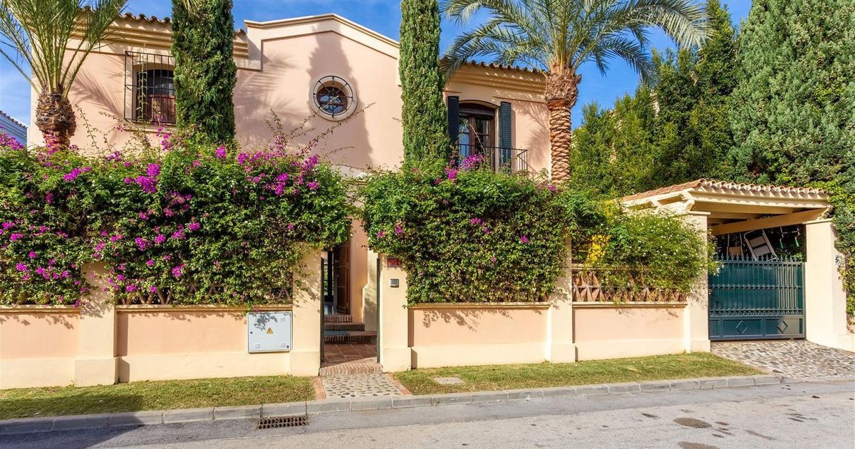 Vrijstaande Villa in Guadalmina Alta, Guadalmina Alta, 1/12