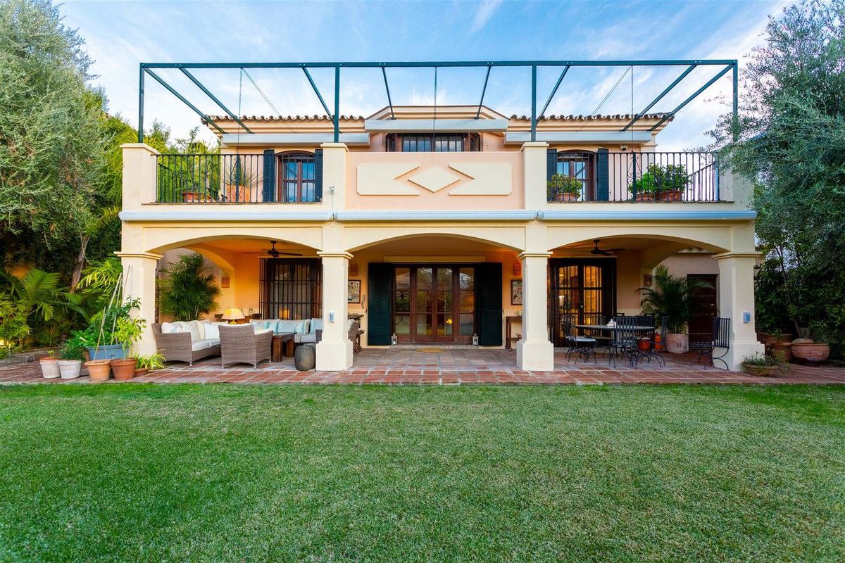 Vrijstaande Villa in Guadalmina Alta, Guadalmina Alta, 2/12