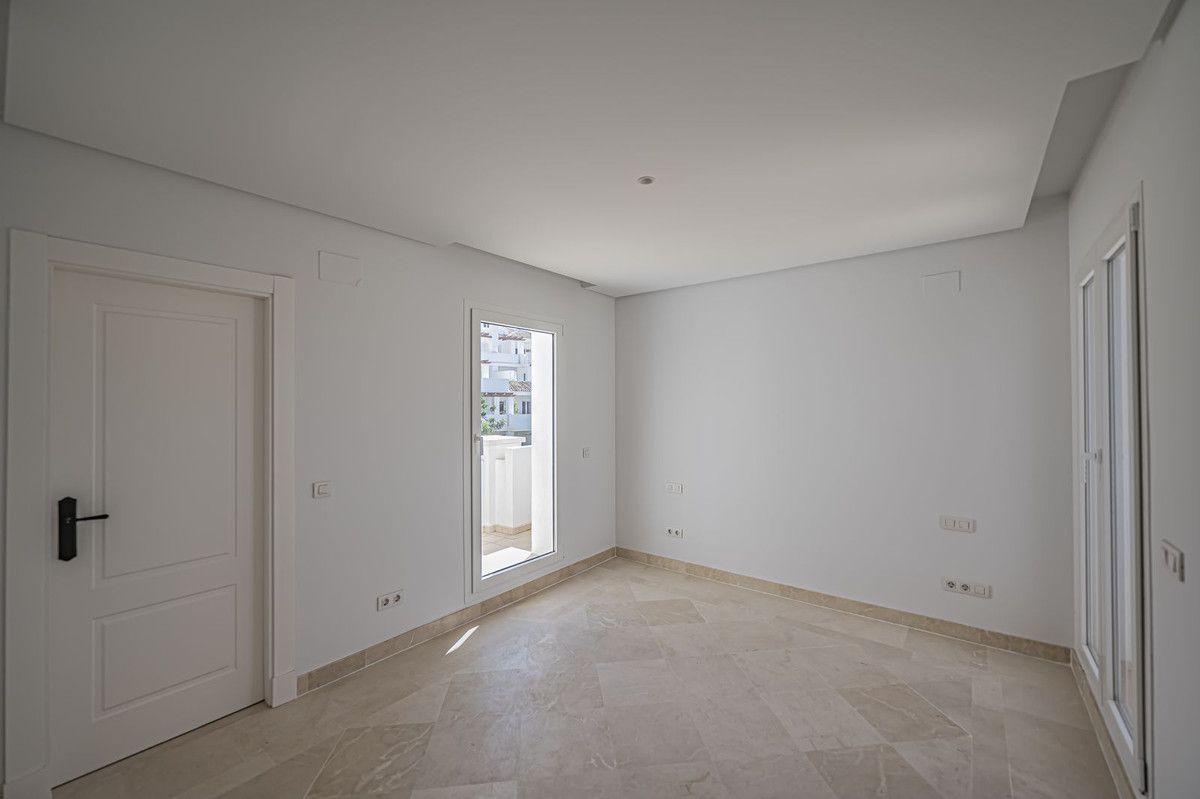 Penthouse in Nueva Andalucía, Nueva Andalucía, 12/12