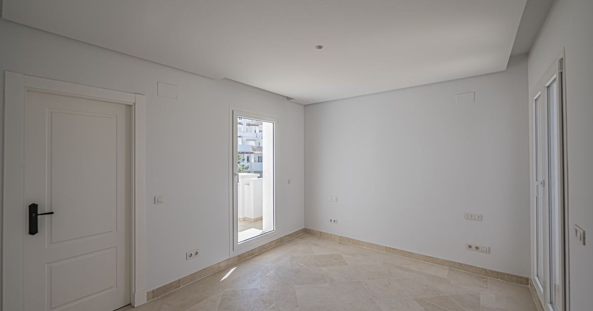 Penthouse in Nueva Andalucía, Nueva Andalucía, 12/12