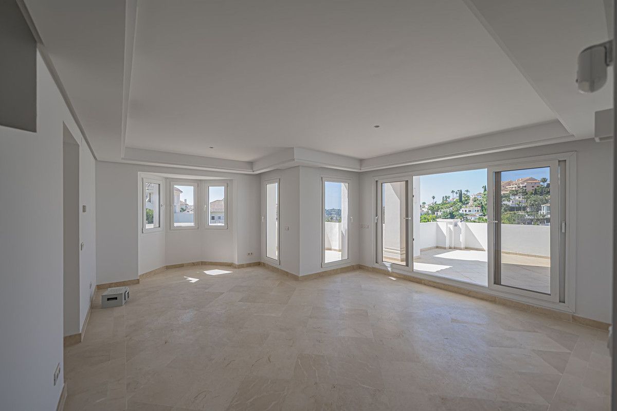 Penthouse in Nueva Andalucía, Nueva Andalucía, 7/12