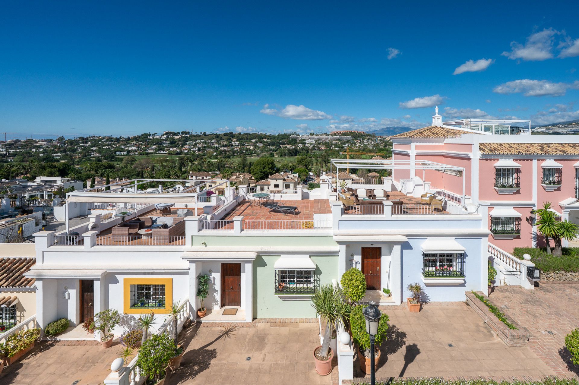 Town House in Nueva Andalucia, Aloha Pueblo, Nueva Andalucia, 5/12
