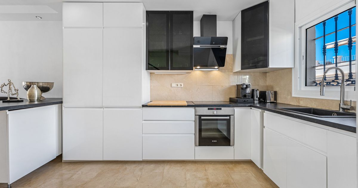 Town House in Nueva Andalucia, Aloha Pueblo, Nueva Andalucia, 7/12