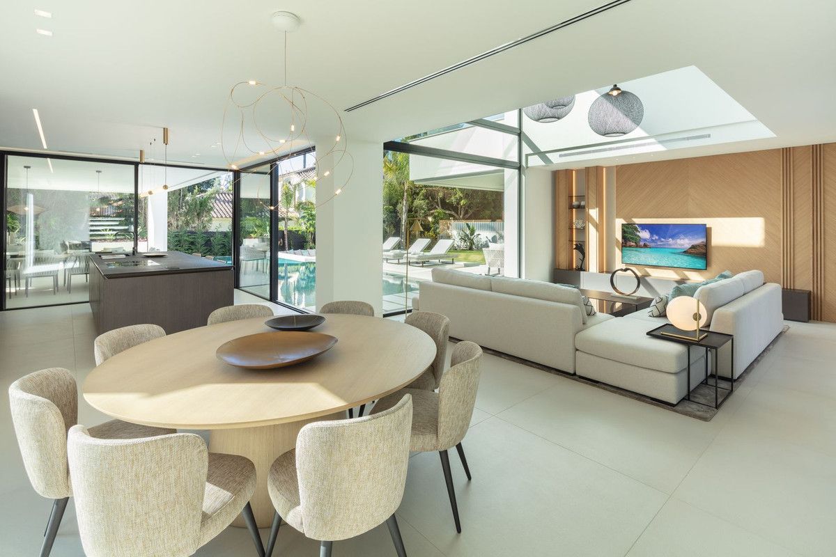 Freistehende Villa in Marbella, Marbella, 11/12