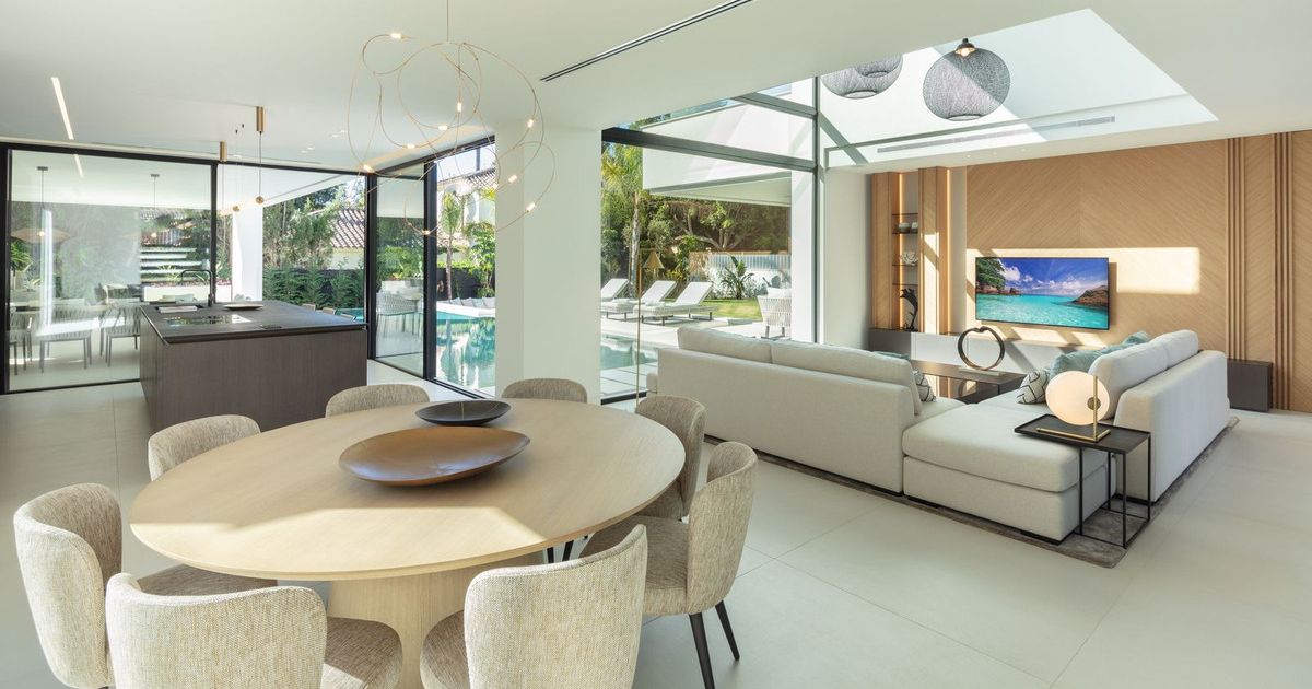 Freistehende Villa in Marbella, Marbella, 11/12