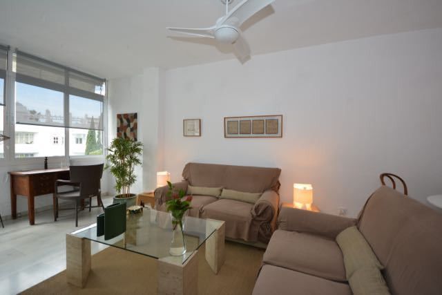 Appartement op de middelste verdieping in The Golden Mile, The Golden Mile, 2/12