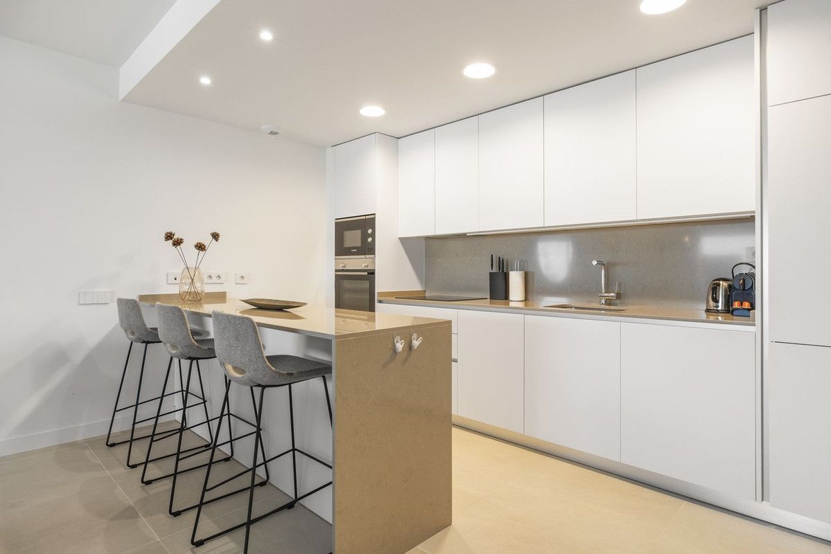 Ground Floor Apartment in Estepona, Estepona, 11/12