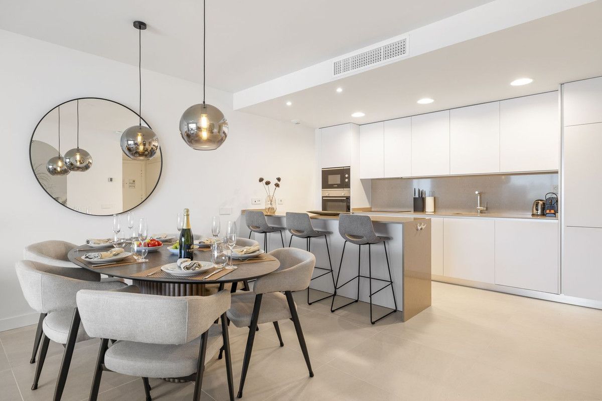 Ground Floor Apartment in Estepona, Estepona, 12/12