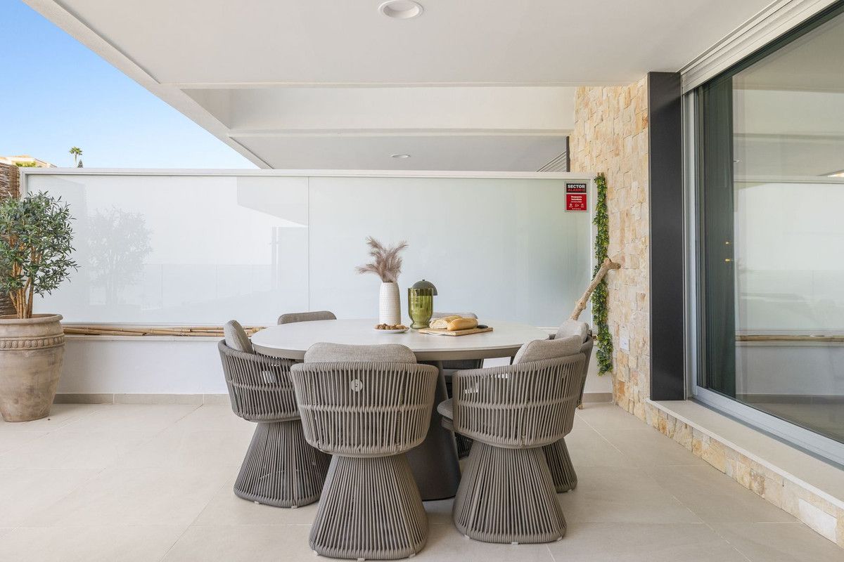 Ground Floor Apartment in Estepona, Estepona, 5/12