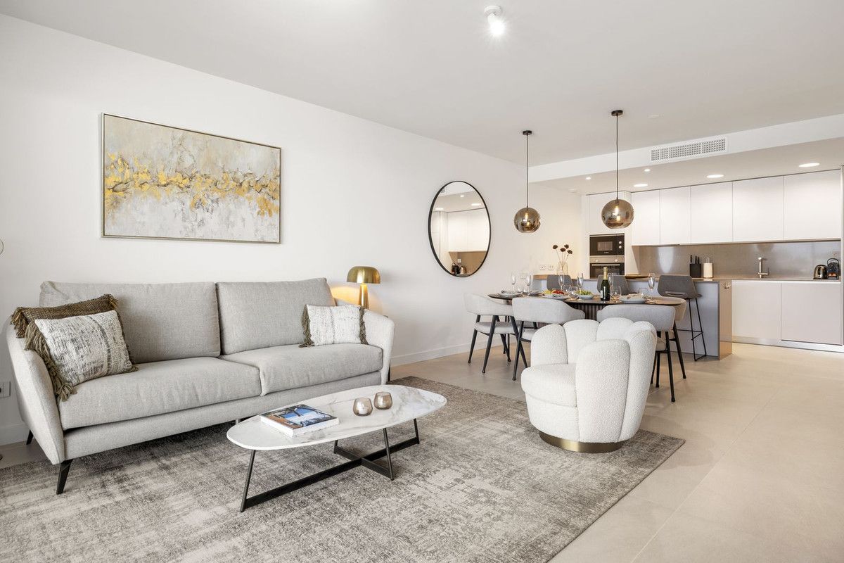 Ground Floor Apartment in Estepona, Estepona, 8/12