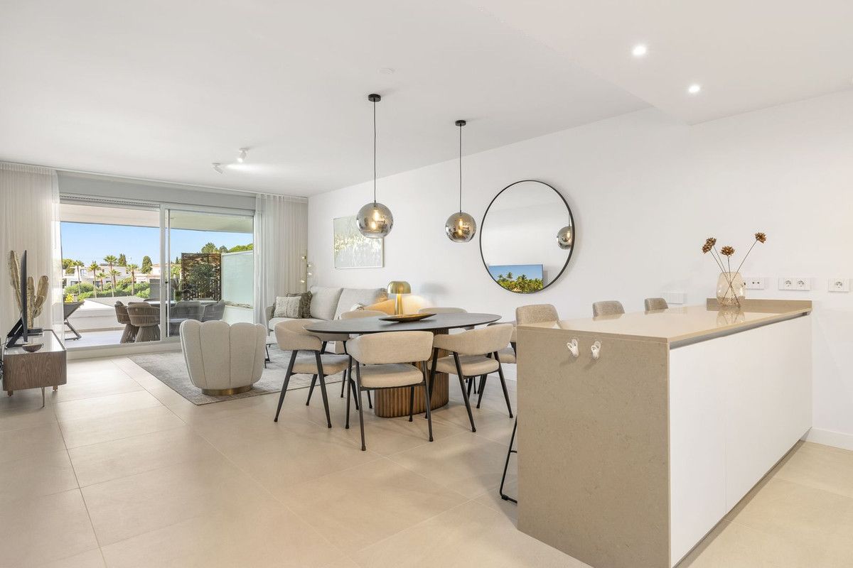 Ground Floor Apartment in Estepona, Estepona, 10/12