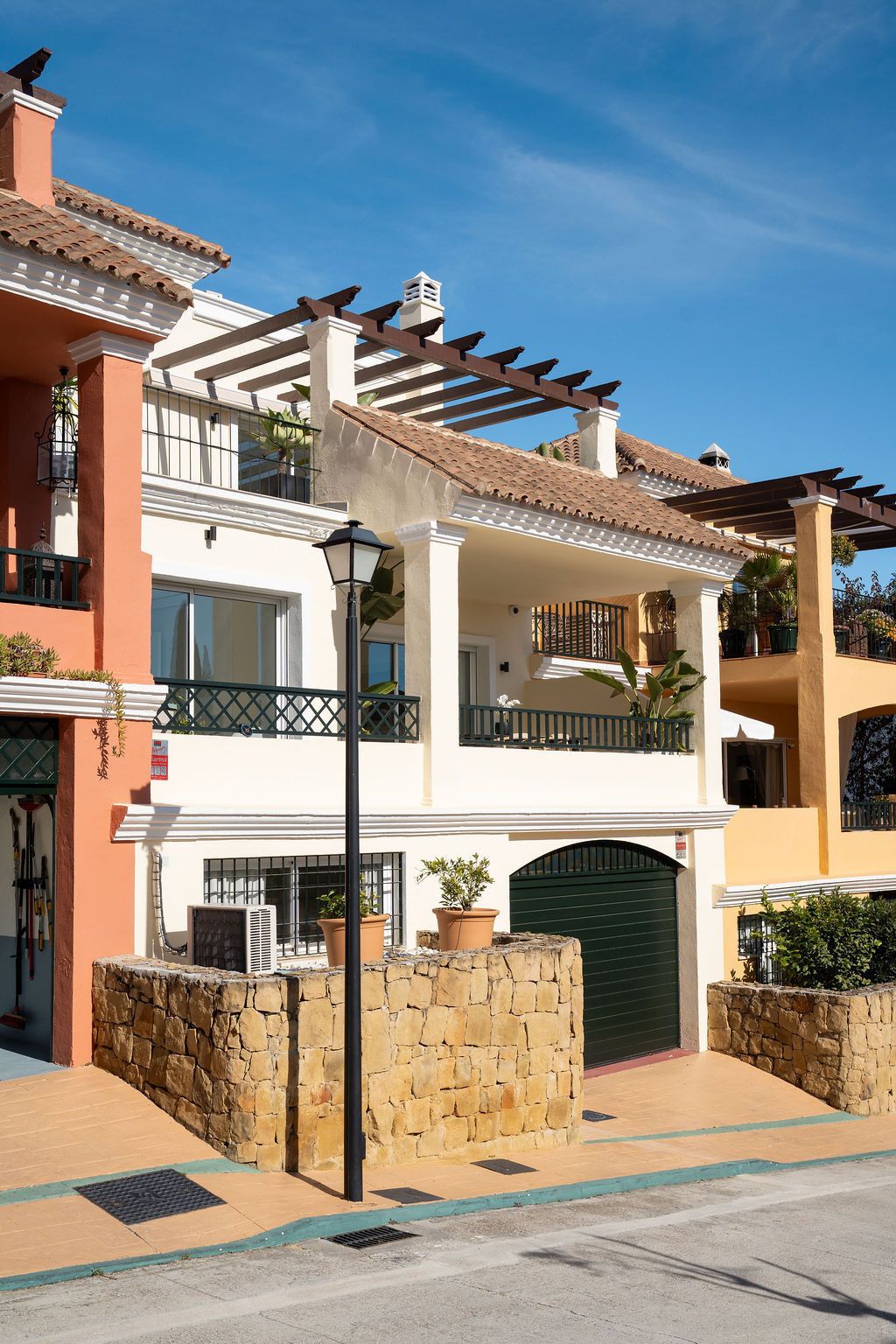 Townhouse in Nueva Andalucía, Nueva Andalucía, 2/12