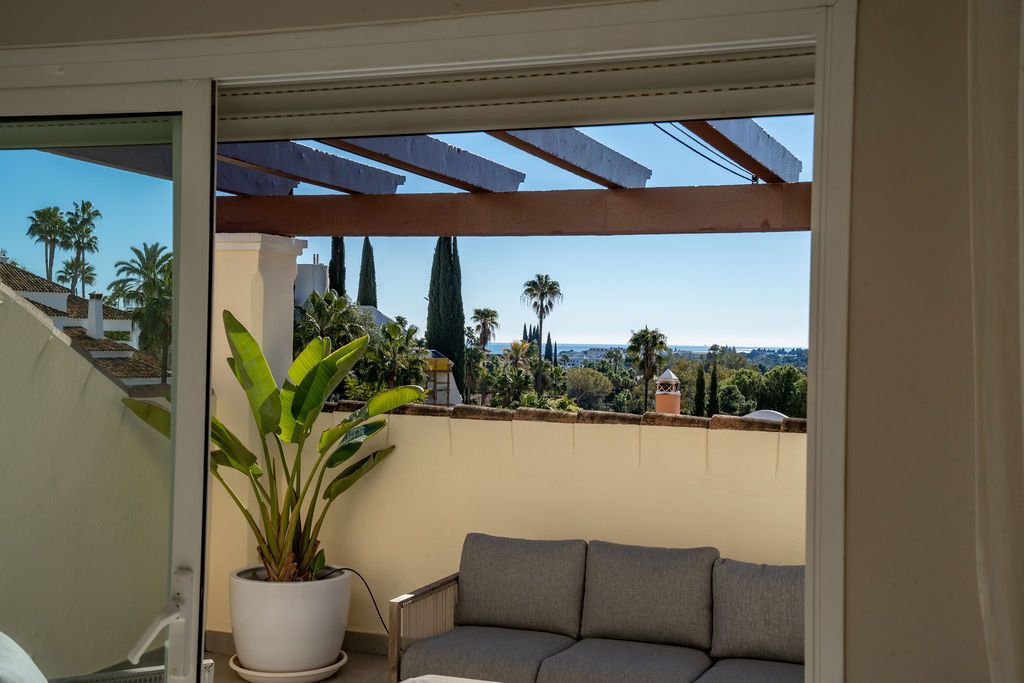 Townhouse in Nueva Andalucía, Nueva Andalucía, 5/12