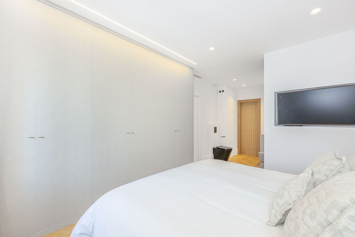 Middle Floor Apartment in Puerto Banús, Puerto Banús, 10/12