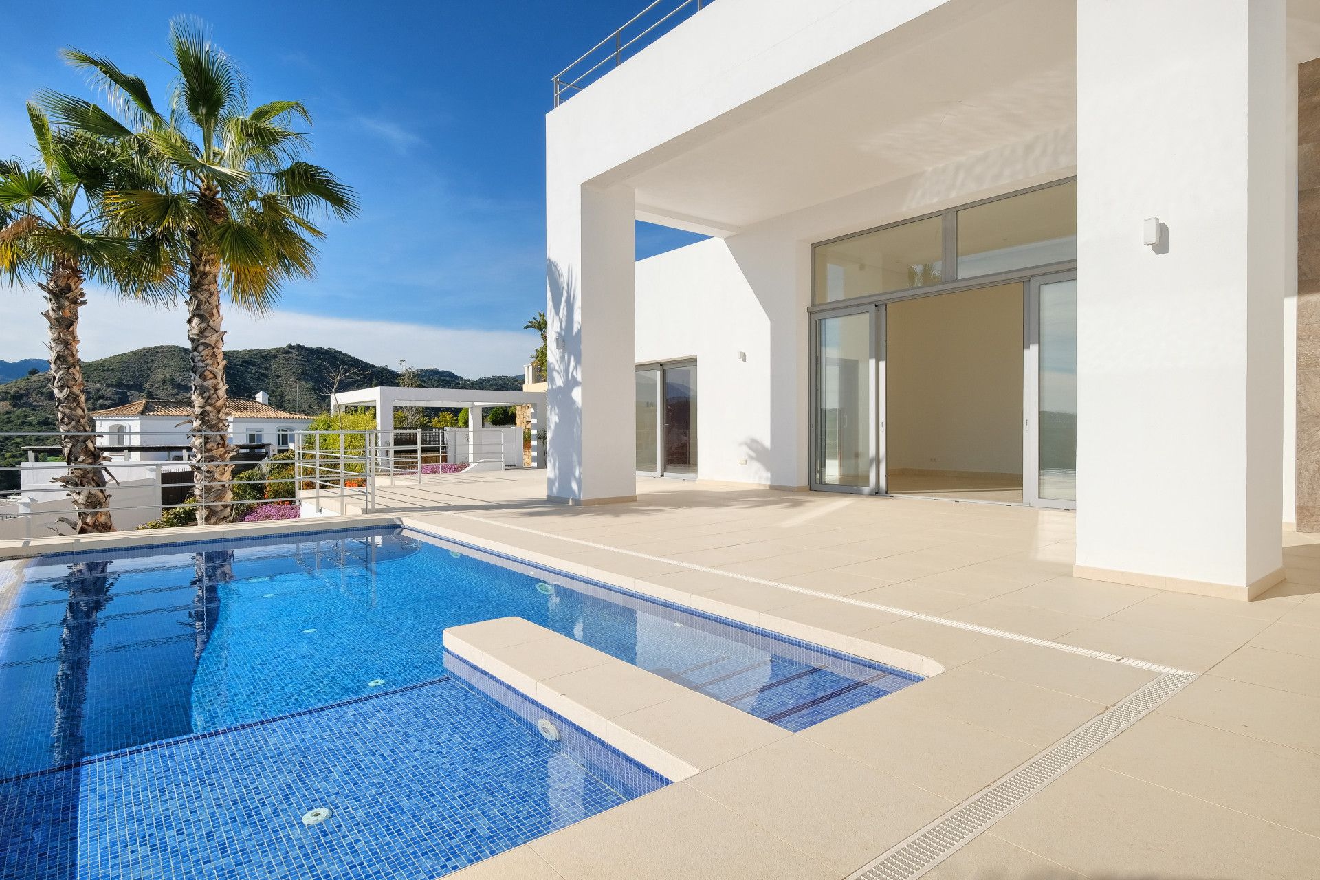 Villa i Benahavis, Benahavis, 8/12